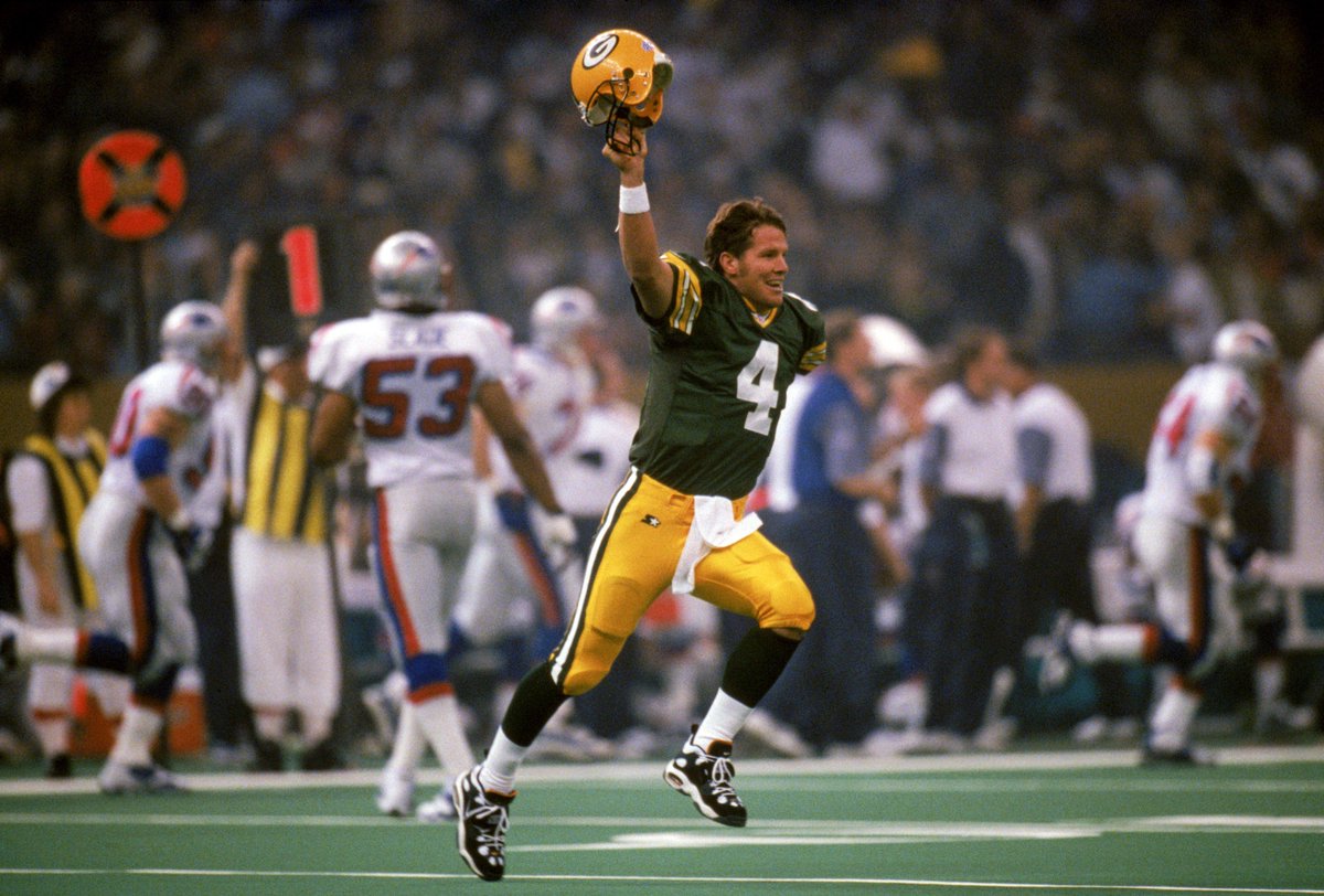 Brett Favre oslavuje víťazstvo na Super Bowl XXXI 1997
