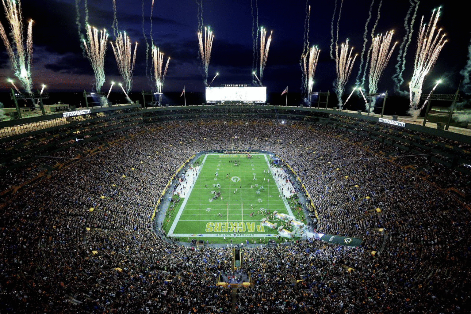 Lambeau Field 2020–2023 — modernizácia severu