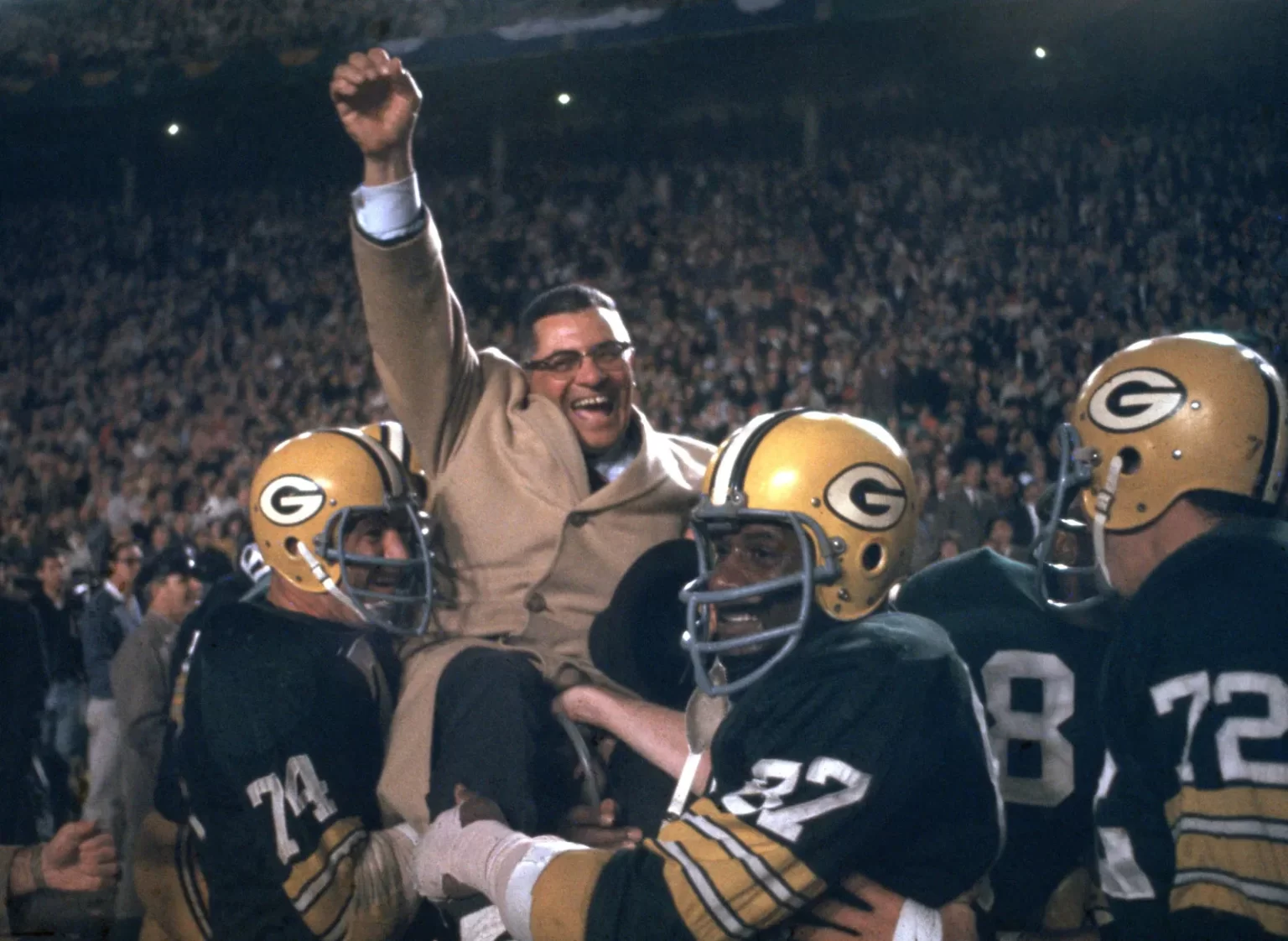 Green Bay Packers Super Bowl II championship team photo, 1967 NFL season — Ice Bowl